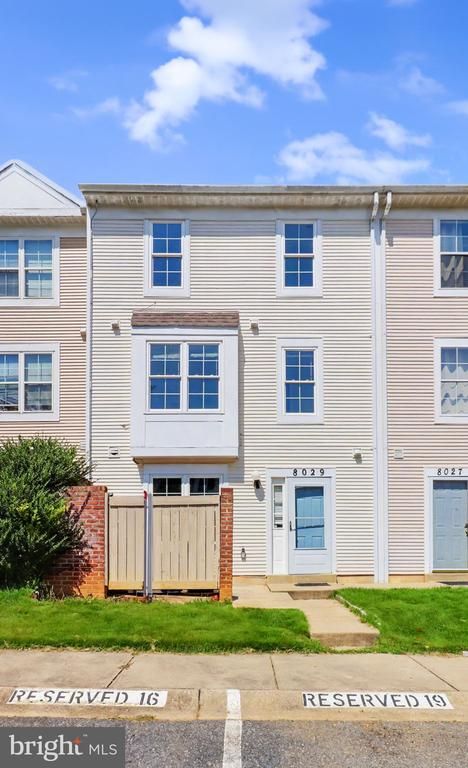 8029 Harbor Tree Way, Montgomery Village, MD 20886
