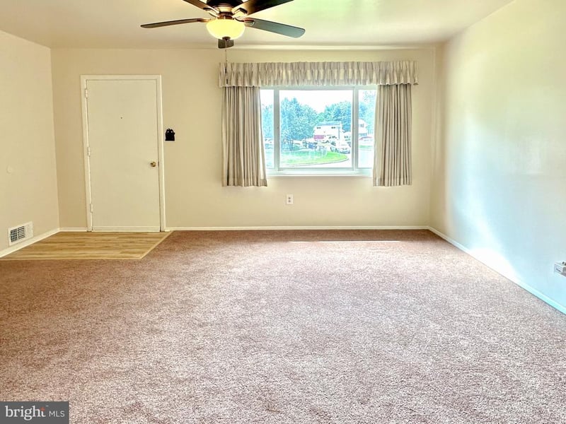 1406 Hylton Ave, Woodbridge, VA 22191