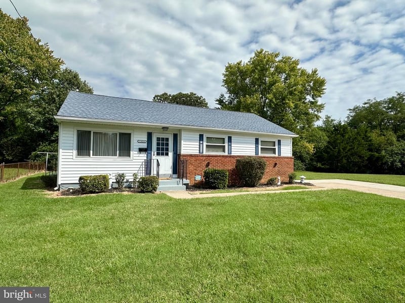 1406 Hylton Ave, Woodbridge, VA 22191