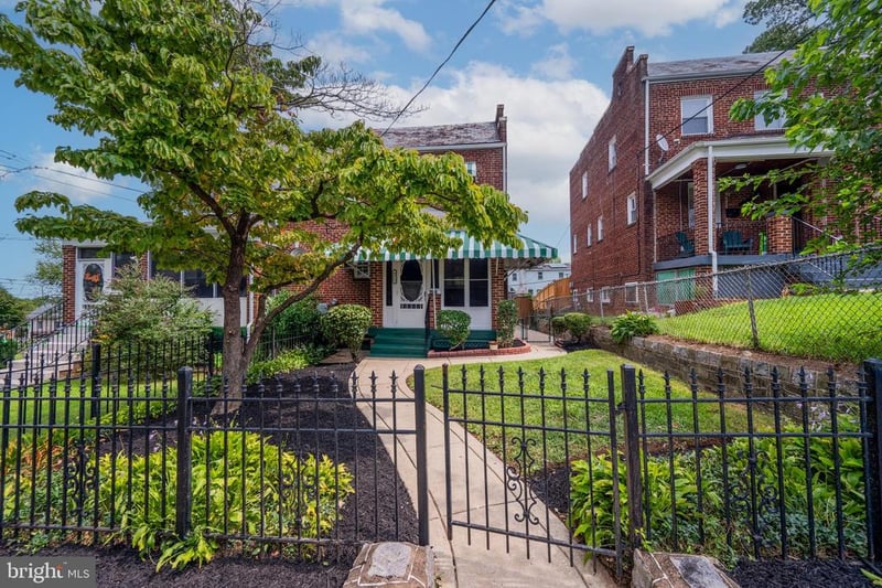 4463 Alabama Ave SE, Washington, DC 20019