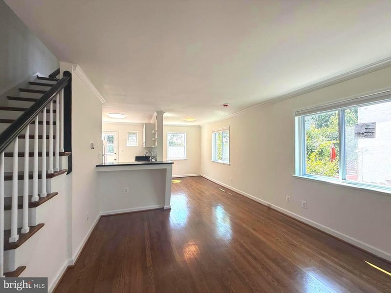 102 S Ingram St, Alexandria, VA 22304