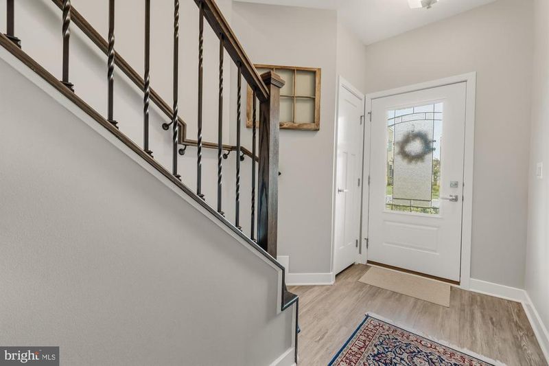3237 Thornapple Dr, Frederick, MD 21704