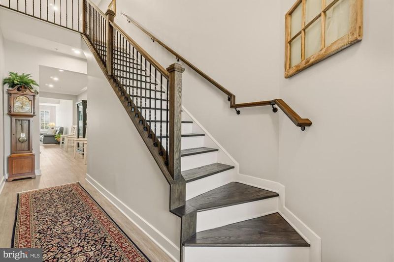 3237 Thornapple Dr, Frederick, MD 21704