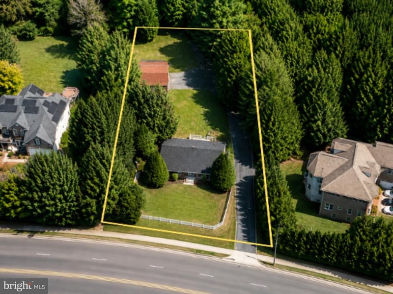 3133 West Ox Rd, Herndon, VA 20171