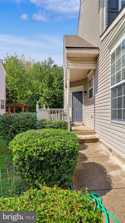 12029 Tango Ln, Woodbridge, VA 22193