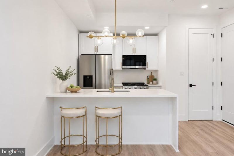 2105 M St NE #7, Washington, DC 20002