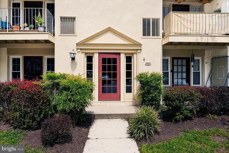 5901 Kingsford Rd #442, Springfield, VA 22152
