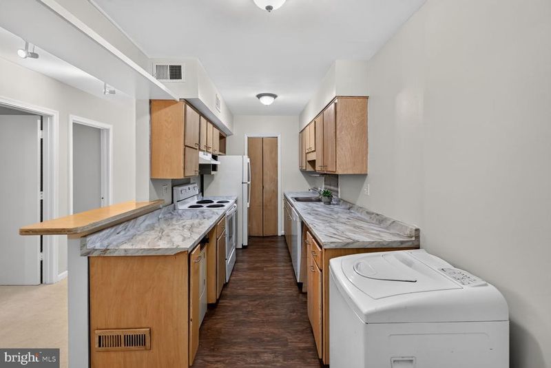 5901 Kingsford Rd #442, Springfield, VA 22152