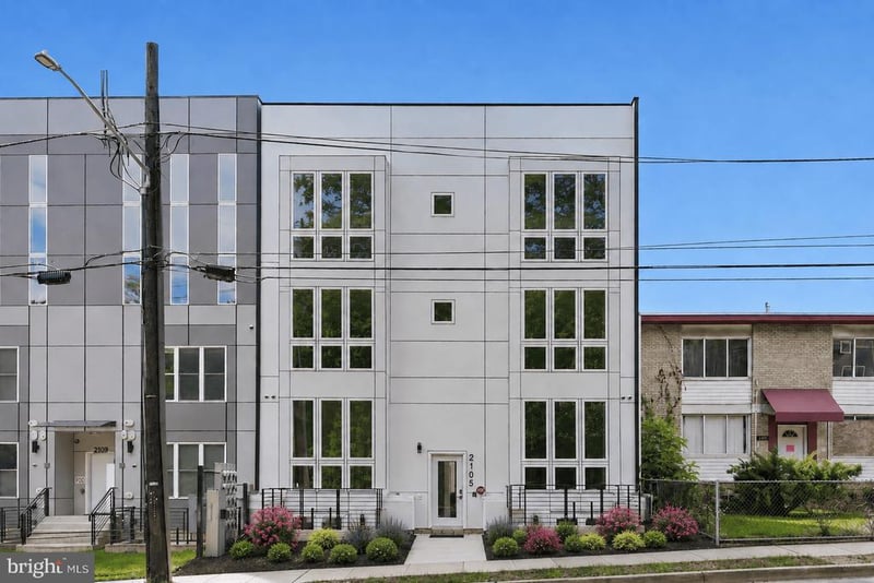 2105 M St NE #PH3, Washington, DC 20002