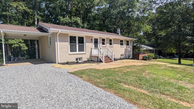 15 Winston Pl, Fredericksburg, VA 22405
