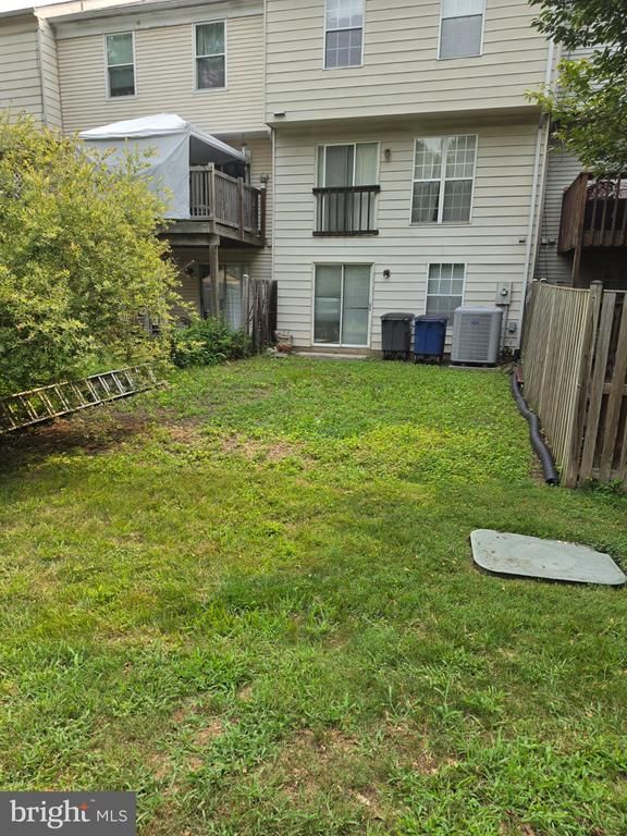 7688 Sheffield Village Ln, Lorton, VA 22079