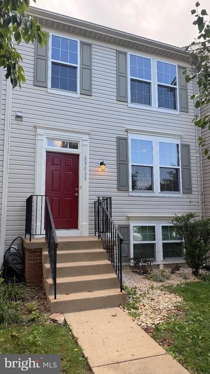 23065 Potomac Hill Sq, Sterling, VA 20166