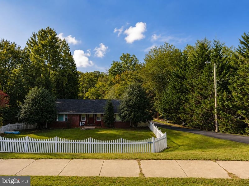 3133 West Ox Rd, Herndon, VA 20171
