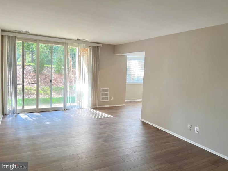 5083 7th Rd S #T2, Arlington, VA 22204