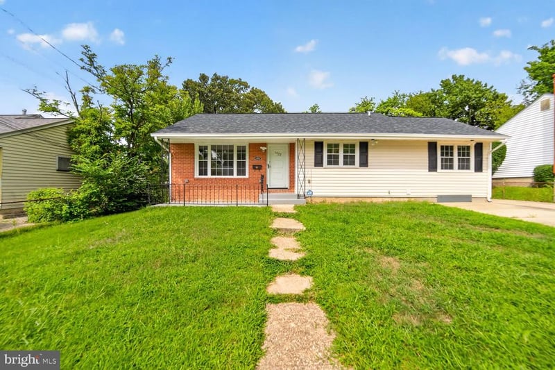 1422 Dunwoody Ave, Oxon Hill, MD 20745