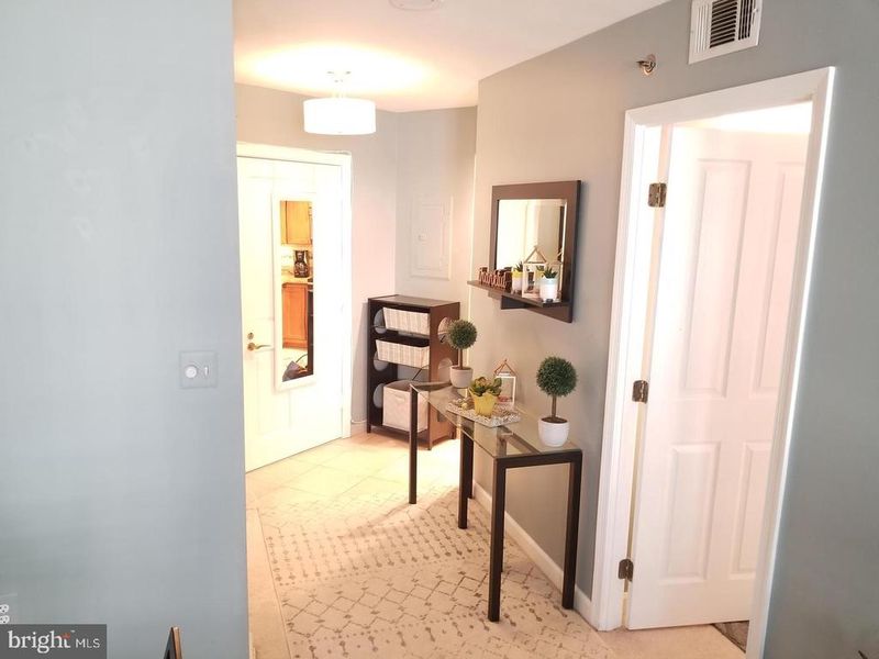 601 Pennsylvania Ave NW #703, Washington, DC 20004