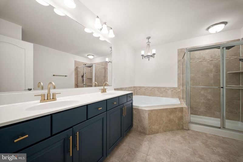 2289 Kew Gardens Dr, Woodbridge, VA 22191