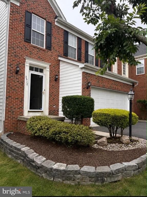8517 Barrow Furnace Ln, Lorton, VA 22079