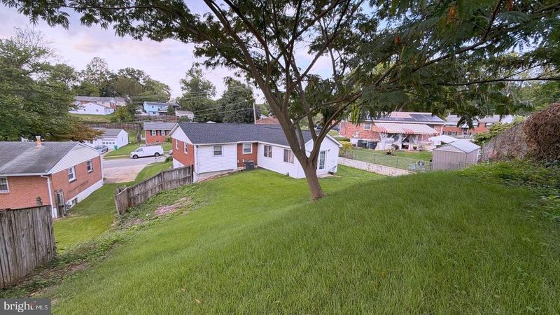 7215 Giddings Dr, Capitol Heights, MD 20743