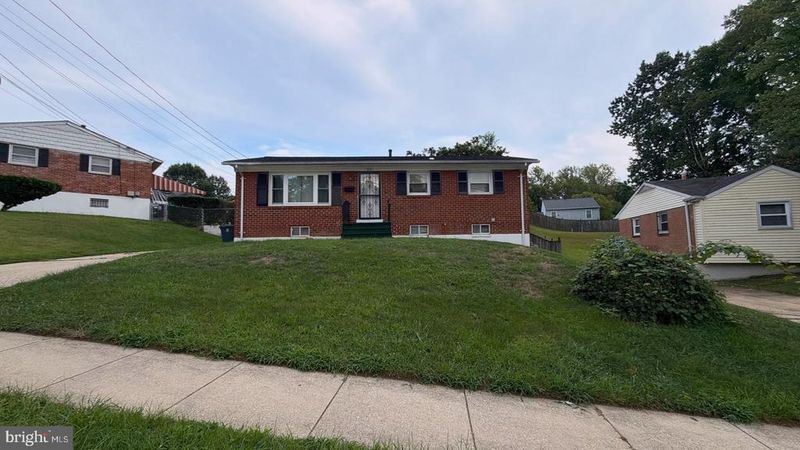 7215 Giddings Dr, Capitol Heights, MD 20743