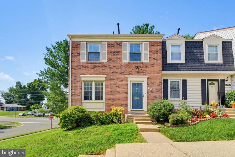 4918 Van Walbeek Pl, Annandale, VA 22003