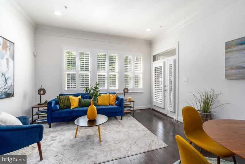 1326 S Rolfe St, Arlington, VA 22204