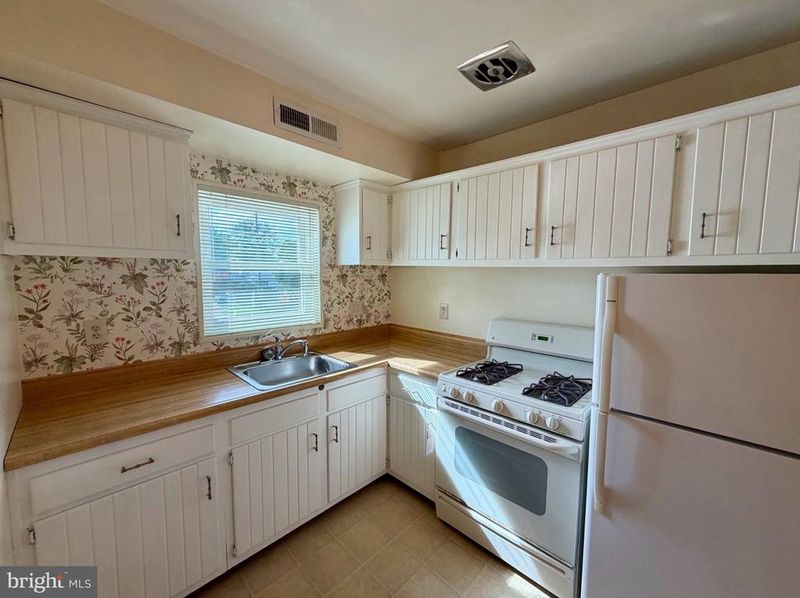 120-2 Washington St NE #5, Leesburg, VA 20176