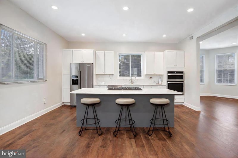 827 Philadelphia Ave, Silver Spring, MD 20910