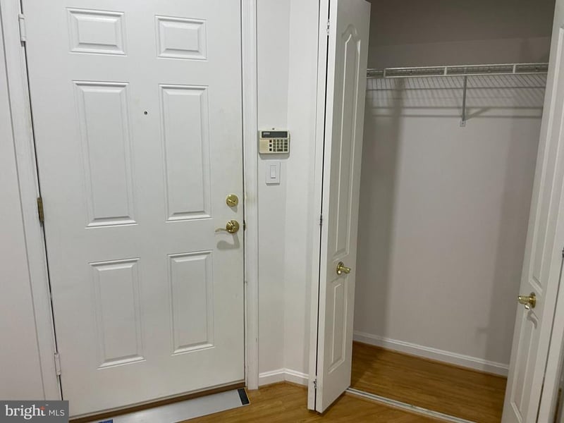 7704 Haynes Point Way #F, Alexandria, VA 22315