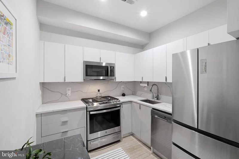 3523 14th St NW #2, Washington, DC 20010