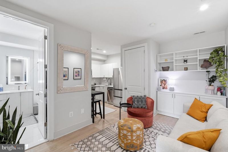 3523 14th St NW #2, Washington, DC 20010