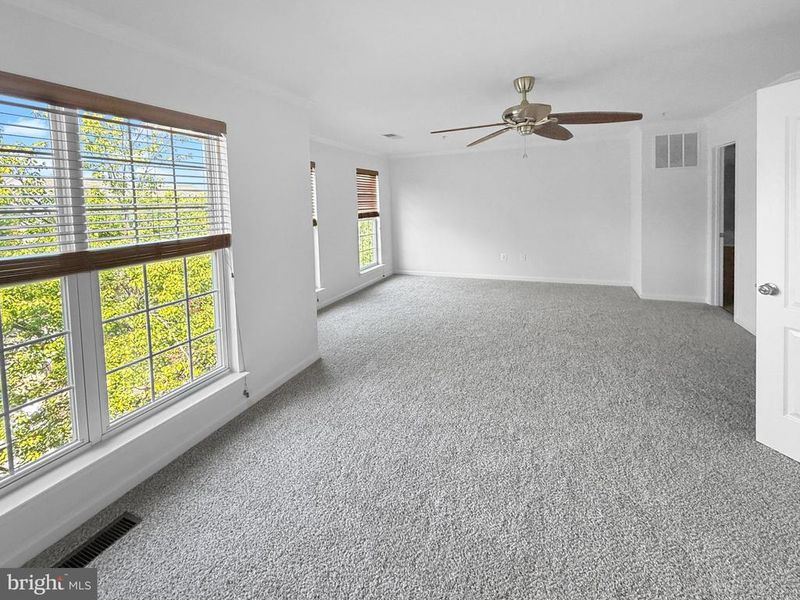 113 Whiskey Creek Cir, Frederick, MD 21702