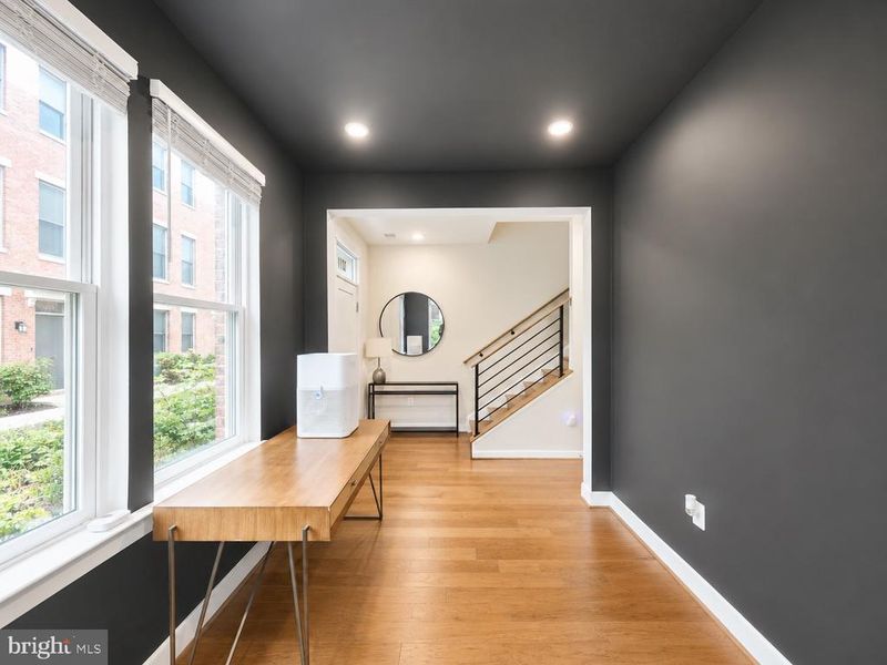 1011 Sycamore Dr SE, Washington, DC 20032