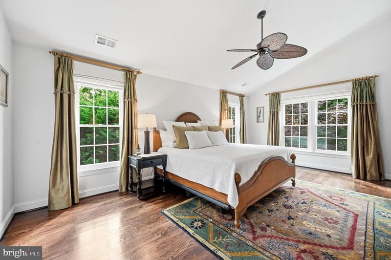 1257 New Bedford Ln, Reston, VA 20194