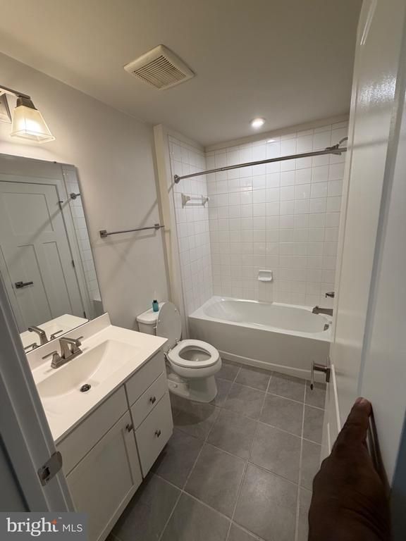 4906 Crest View Dr, Hyattsville, MD 20782