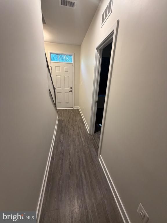 4906 Crest View Dr, Hyattsville, MD 20782