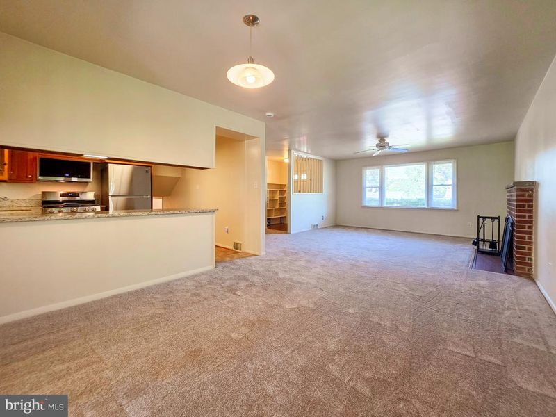 7511 Elgar St, Springfield, VA 22151