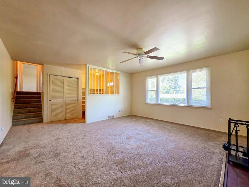 7511 Elgar St, Springfield, VA 22151