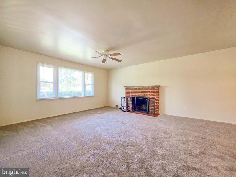 7511 Elgar St, Springfield, VA 22151