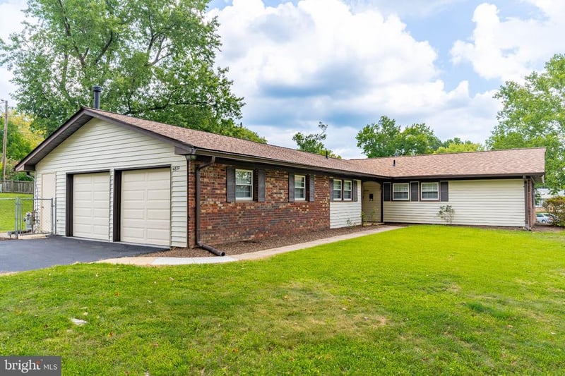 4819 Riverton Ln, Bowie, MD 20715