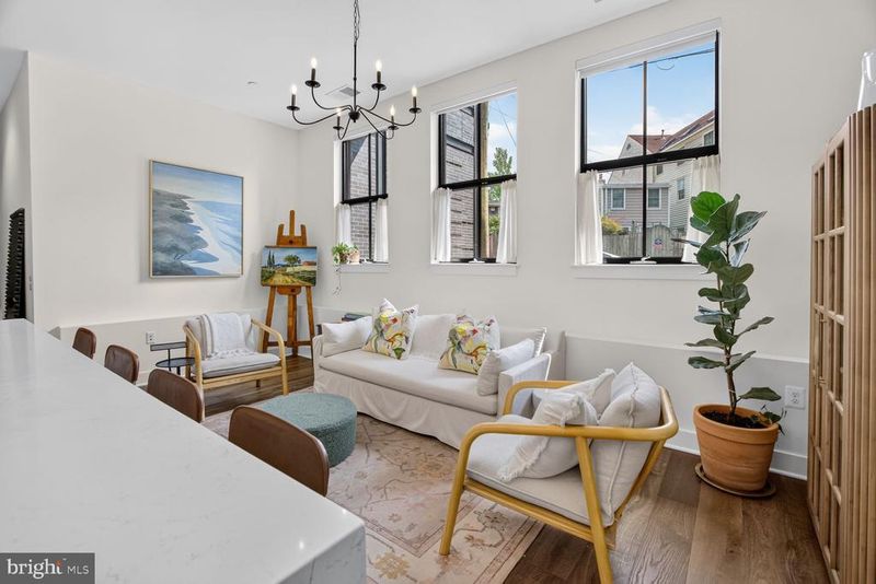 1312 King St #103, Alexandria, VA 22314
