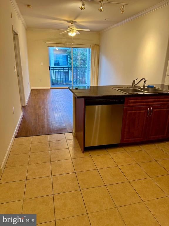 12945 Centre Park Cir #204, Herndon, VA 20171