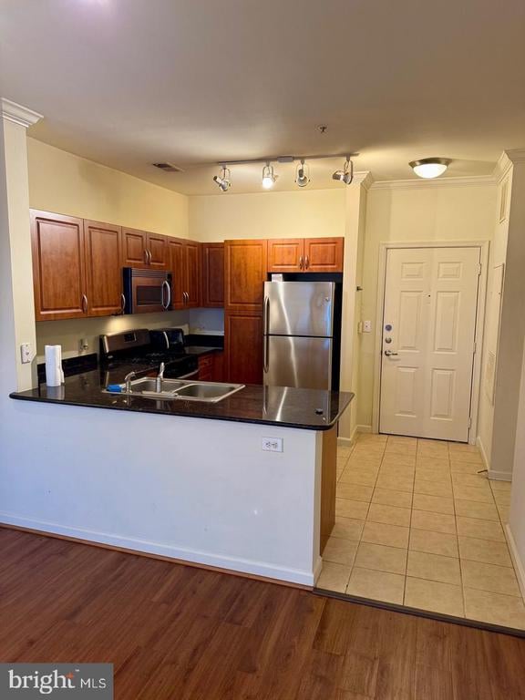 12945 Centre Park Cir #204, Herndon, VA 20171