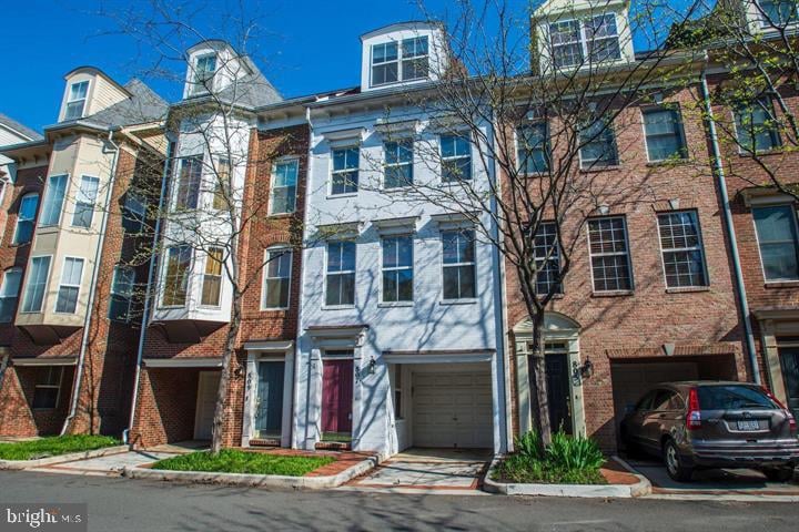 807 Capitol Square Pl SW, Washington, DC 20024