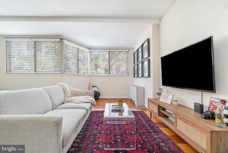 922 24th St NW #419, Washington, DC 20037