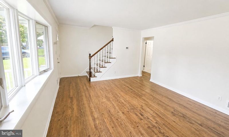 307 Luther Rd, Glen Burnie, MD 21061