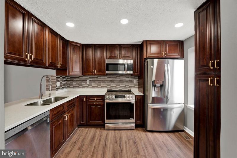 19358 Elderberry Ter, Germantown, MD 20876