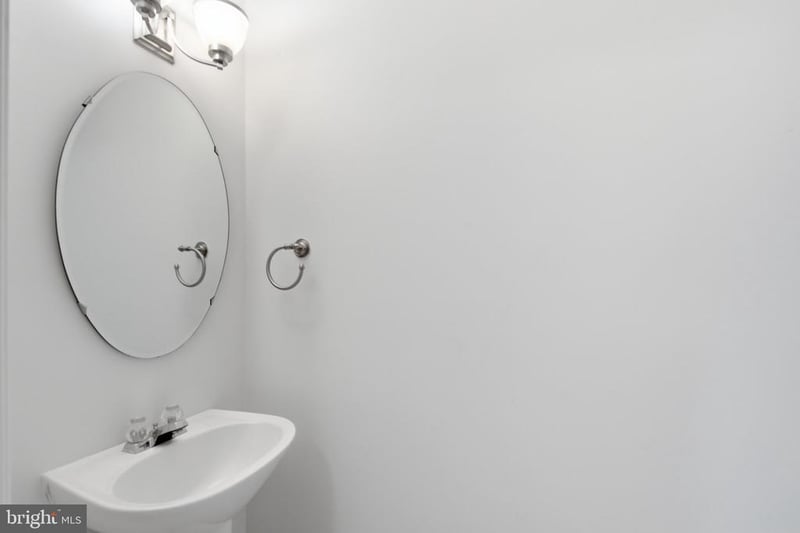 46670 Cavendish Sq, Sterling, VA 20165