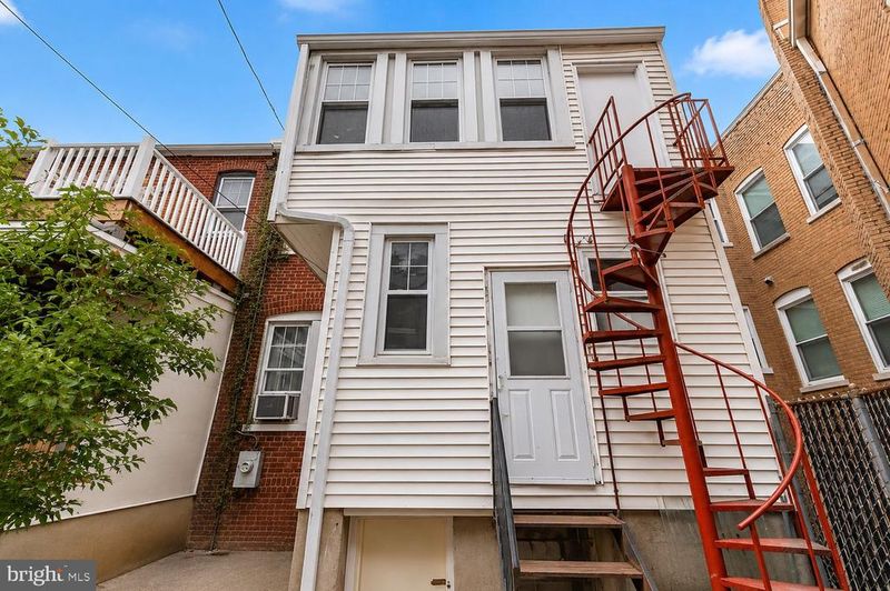 4327 Iowa Ave NW, Washington, DC 20011