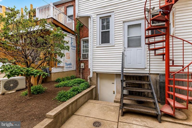 4327 Iowa Ave NW, Washington, DC 20011